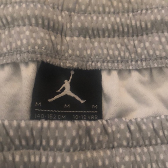 Micheal Jordan girls basketball shorts- kids M